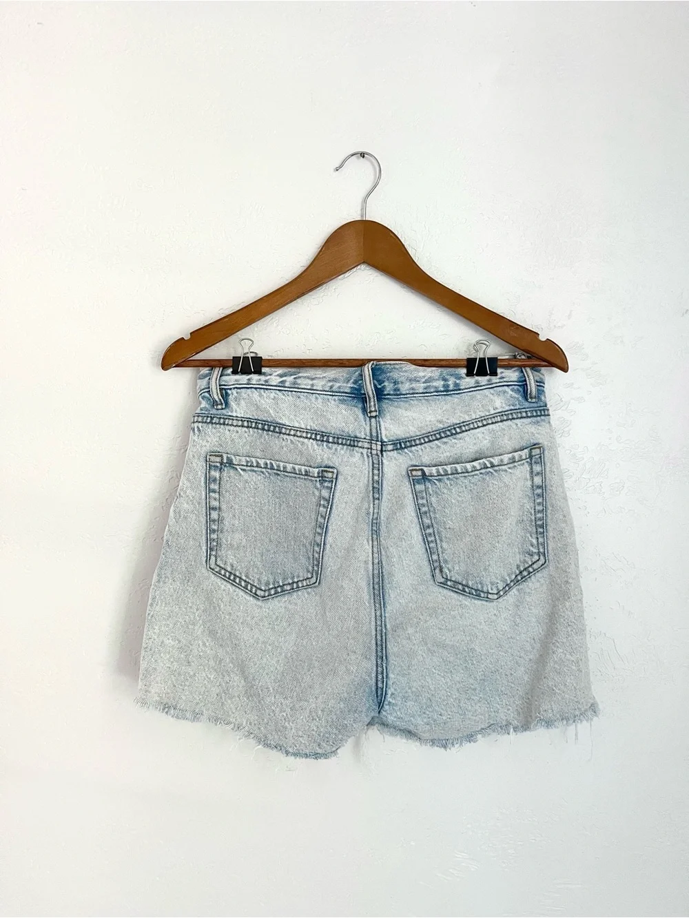 PacSun 90s Girlfriend Light Wash Denim Cutoff Shorts